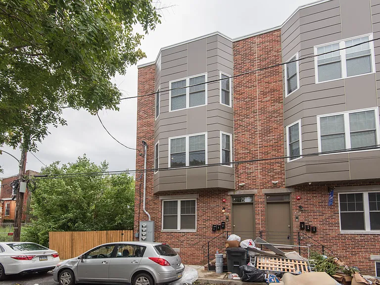1816 Harlan St #2 — Photo 10