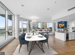 101 Walnut St APT 6, Philadelphia, PA 19106