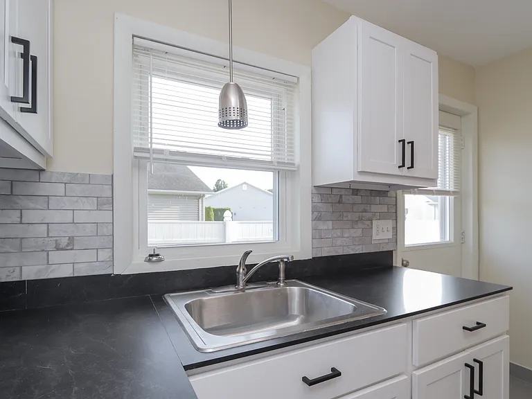 321 Montcalm St #R — Photo 14