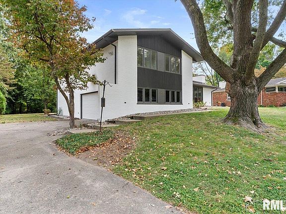 3rd image of 2312 Sylvan Rd