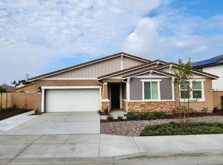 1643 Gold Medal Ln, Redlands, CA 92374
