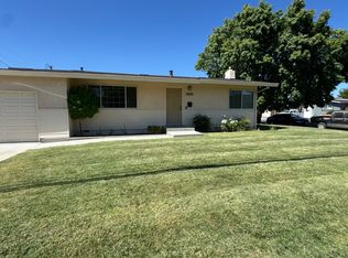 210 W I St, Los Banos, CA 93635