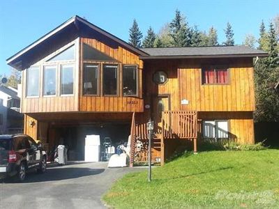 18553 Mills Bay Dr, Eagle River, AK, 99577