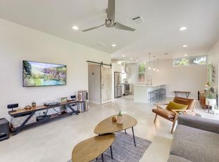 2705 Lyons Rd, Austin, TX 78702