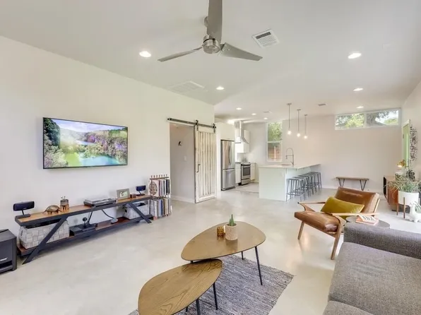 2705 Lyons Rd, Austin, TX 78702