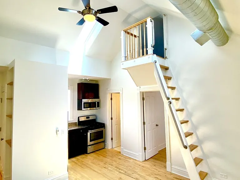 1820 S Throop St #3RE — Photo 1