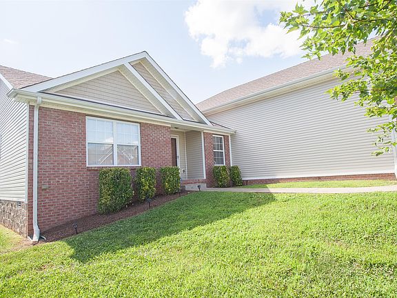 3rd image of 3471 Oak Creek Dr