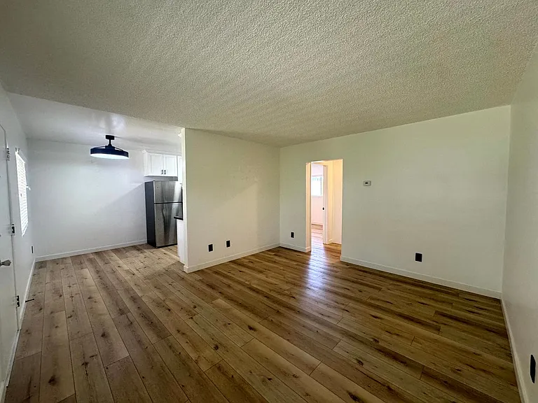 2535 Kansas Ave — Photo 27