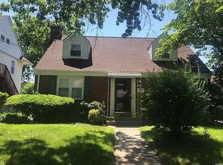 352 Dover St, Westbury, NY 11590