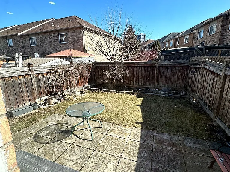 141 Foxchase Ave — Photo 20