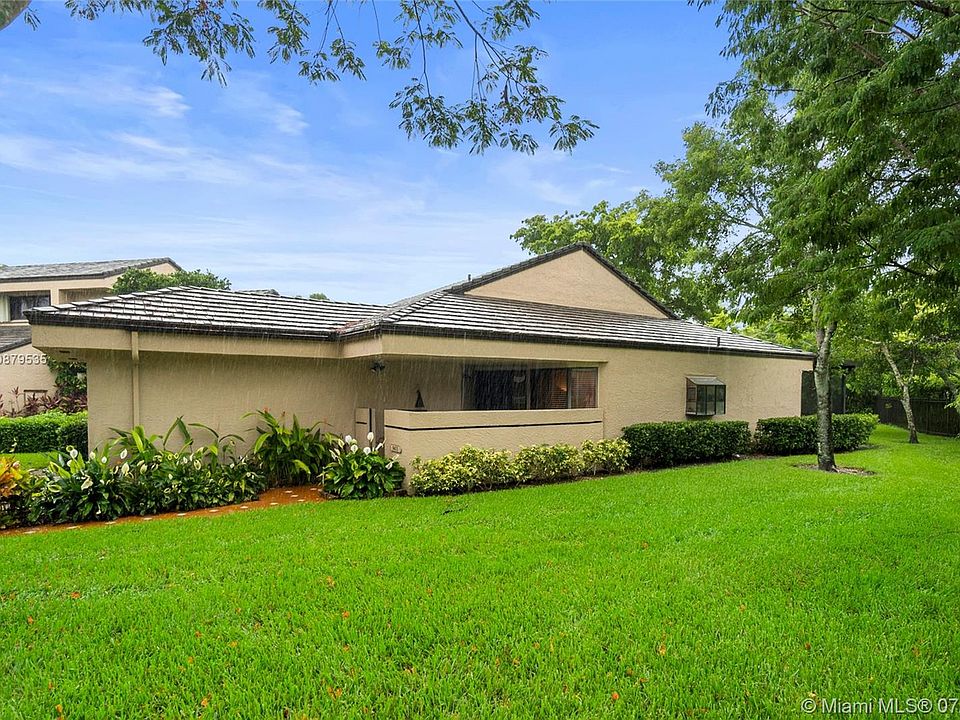 1st image of 9411 N Chelsea Dr N #9411