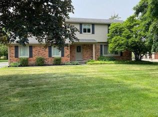 2301 Walnut Lake Rd, West Bloomfield, MI 48323