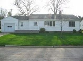 901 Mill St, Traer, IA 50675