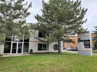 22 Antares Dr #1A, Ottawa, ON K2E 7Z6