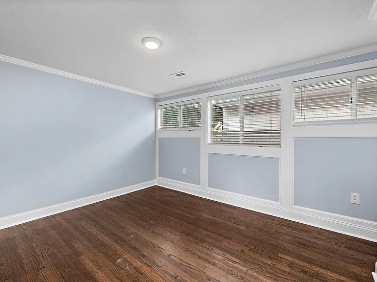 4544 Summit St — Photo 95