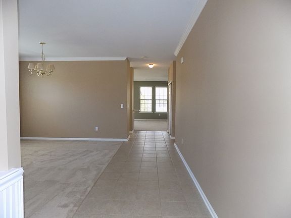 TILED FOYER & HALLWAY
