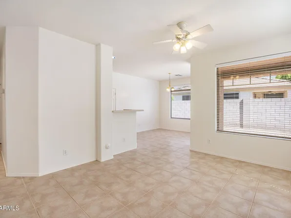 1239 S EMMETT Drive, Chandler, AZ 85286