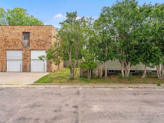 4th image of 440 4th St S