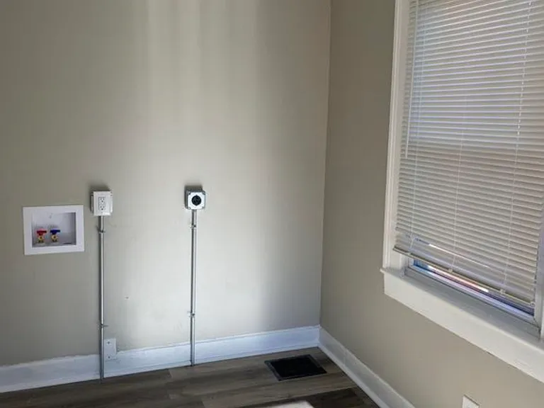486 Price Rd — Photo 10
