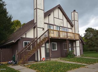 5980 Briarcliff Ln, Kalamazoo, MI 49009