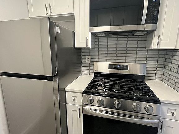 4th image of 1160 3rd Ave APT 10K