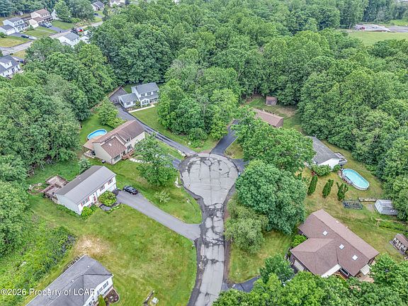 4th image of 20 Stream View Ct