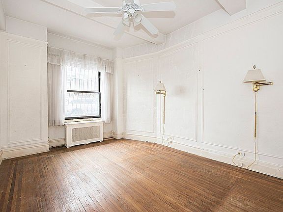 5th image of 322 W 72nd St #1A