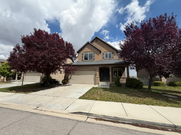 2885 E Lookout Dr, Eagle Mountain, UT 84005