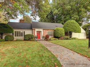 7695 SW Westmoor Way, Portland, OR 97225