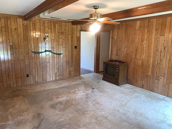3rd image of 1212 Savannah Way