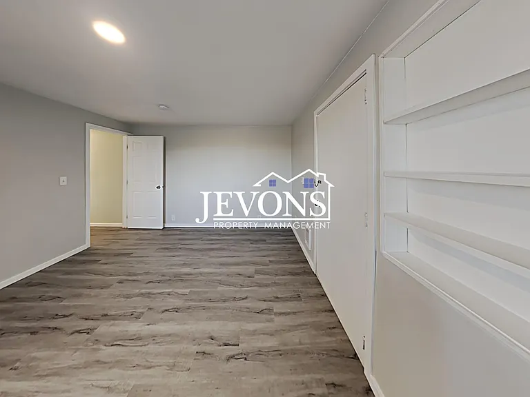 3303 S Ainsworth Ave #A — Photo 18