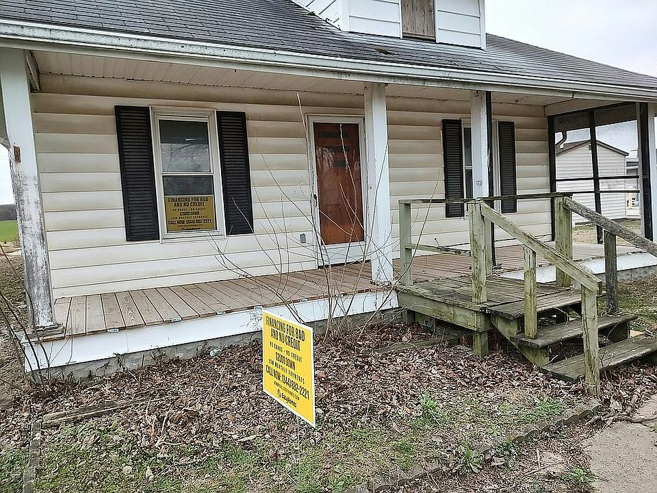 1st image of 220 S Main St