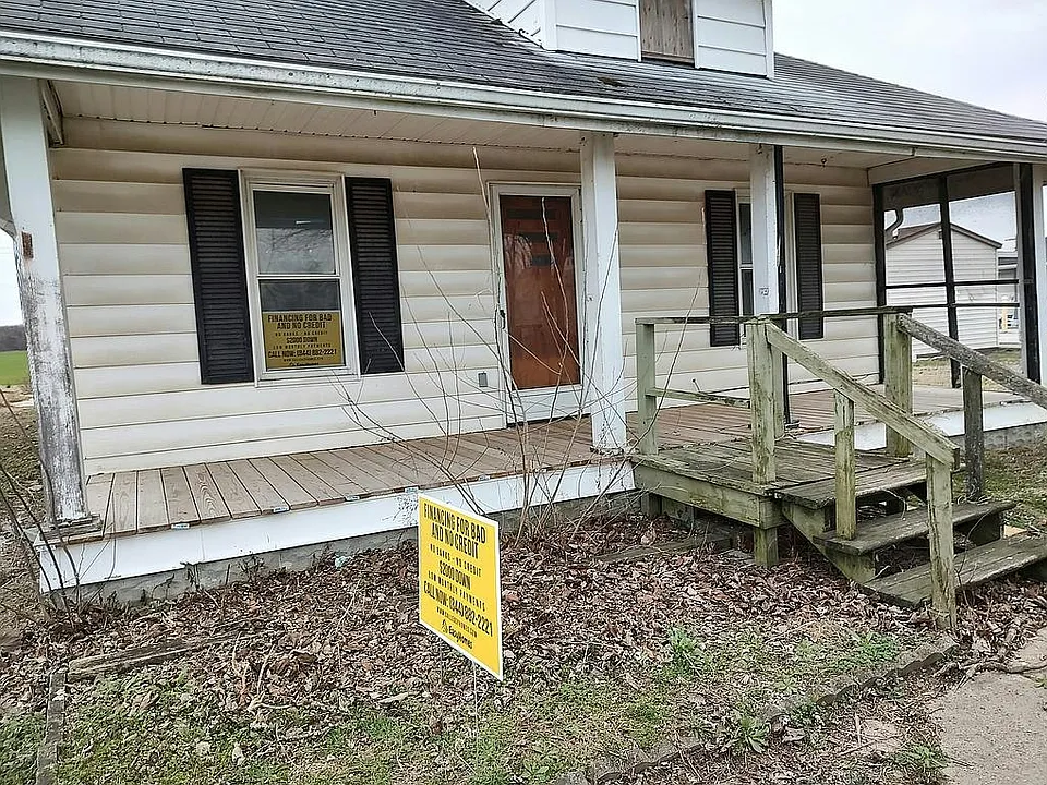 220 S Main St