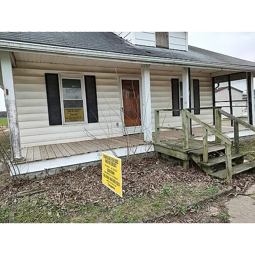 220 S Main St Photo 1