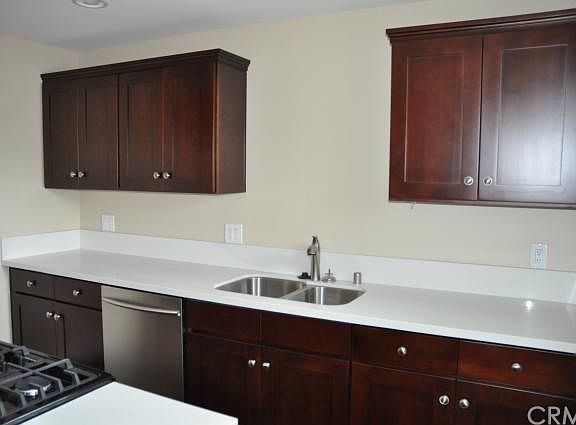 4th image of 2962 Peppertree Ln APT D