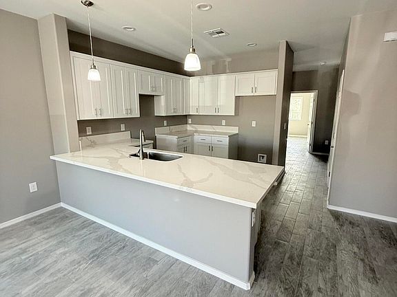 2nd image of 5910 N Placita Arroyo Plana