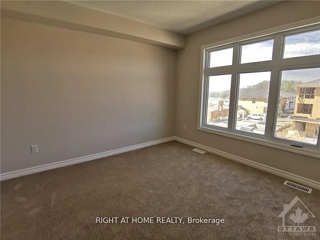 2 bed, $2,600 — Photo 4