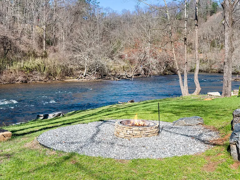 48 Chimney Stone Way — Photo 8