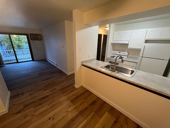 4th image of 5902 Spartan Dr #6
