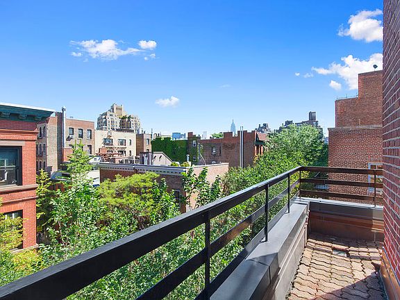 5th image of 81 Bedford St #6B
