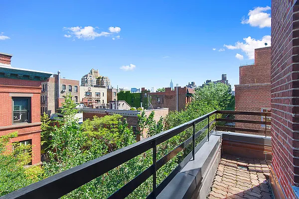 Sold by Corcoran | media 6
