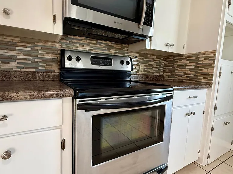 10514 FM 1650 — Photo 6