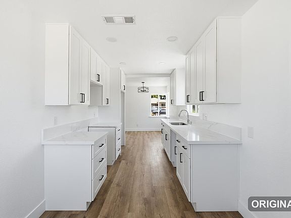 5th image of 1373 N Esther Way