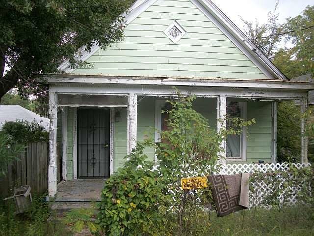 1st image of 1808 6th Ave