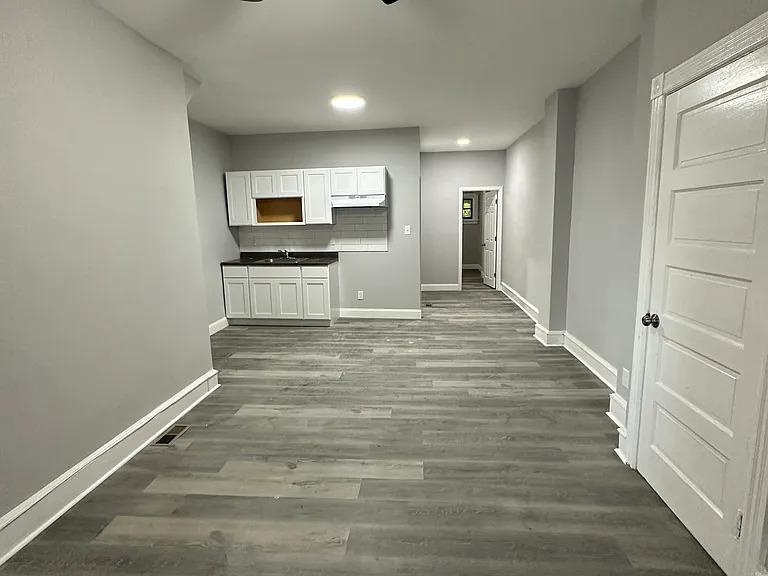 451 W Penn St #1 — Photo 1