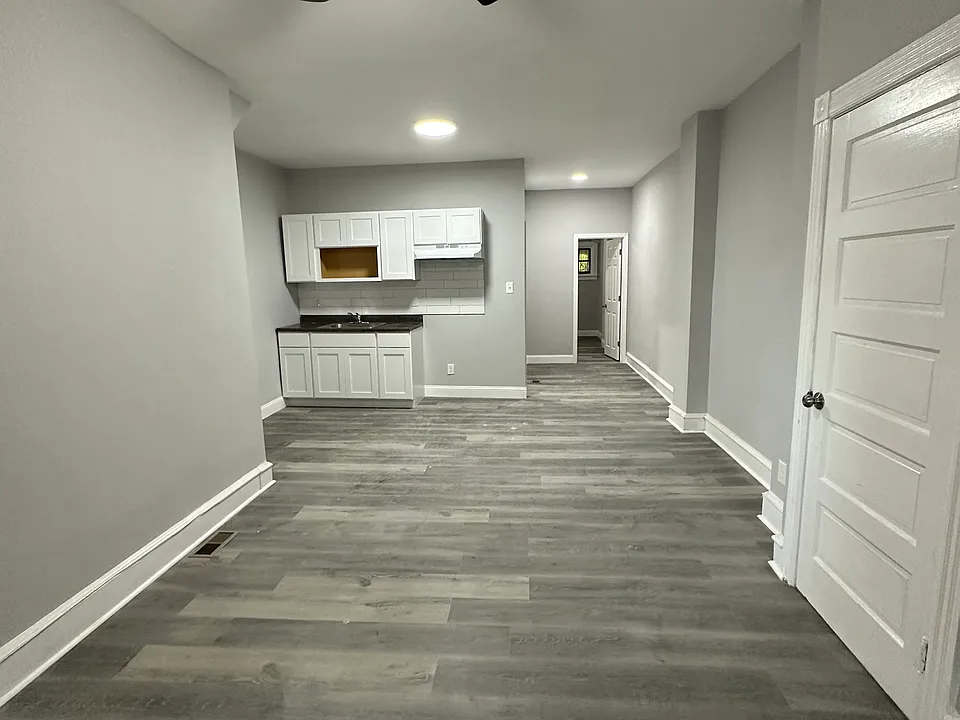 451 W Penn St #1