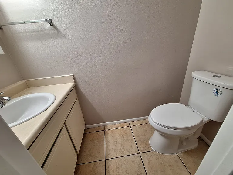 Townhome in Mesa with enclosed backyard! — Photo 18