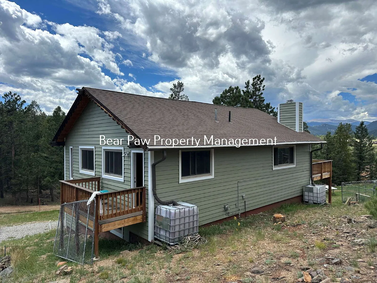 3 bed, 2.0 bath, 2240 sqft, $2,800 — Photo 2