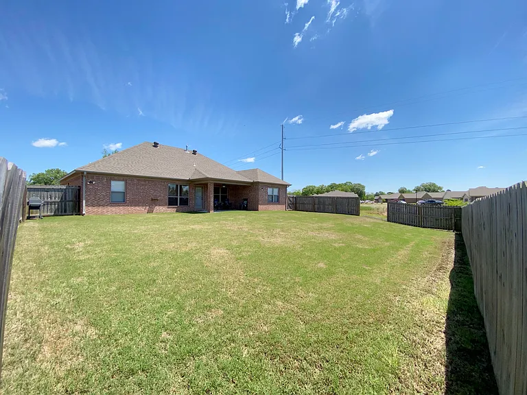 1317 Puritan Dr — Photo 7