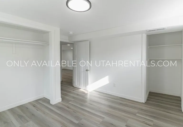 5866 S 129 W #DOWNSTAIRS — Photo 11